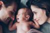 ТОП 4 ежедневни процедури за грижа за новороденото: бележка за мама
