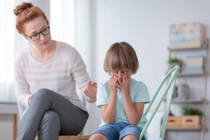 6 признаци на неправилно възпитание: детско креватче за родители