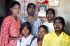 70-сантиметрова майка и 10 албиноси индуисти: ТОП-8 най-необичайни семейства в света