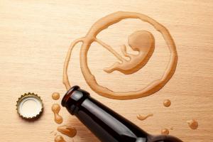 Защо не трябва да пиете алкохол по време на бременност