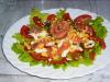 Juicy салата с подсолена червена риба