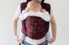 Как правилно да носите бебе в слинг: предпазни мерки