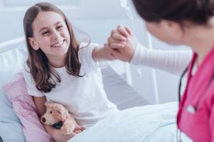 Как да се подготвите дъщеря на първото посещение на гинеколог