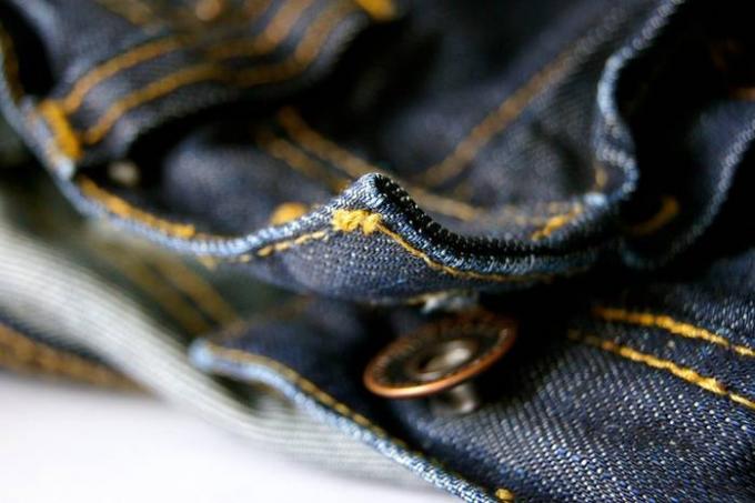 Азбука шивачка: как да се поберат тесни дънки на фигура
