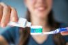 Експертите дават съвети как да изберете ефективна и безопасна паста за зъби